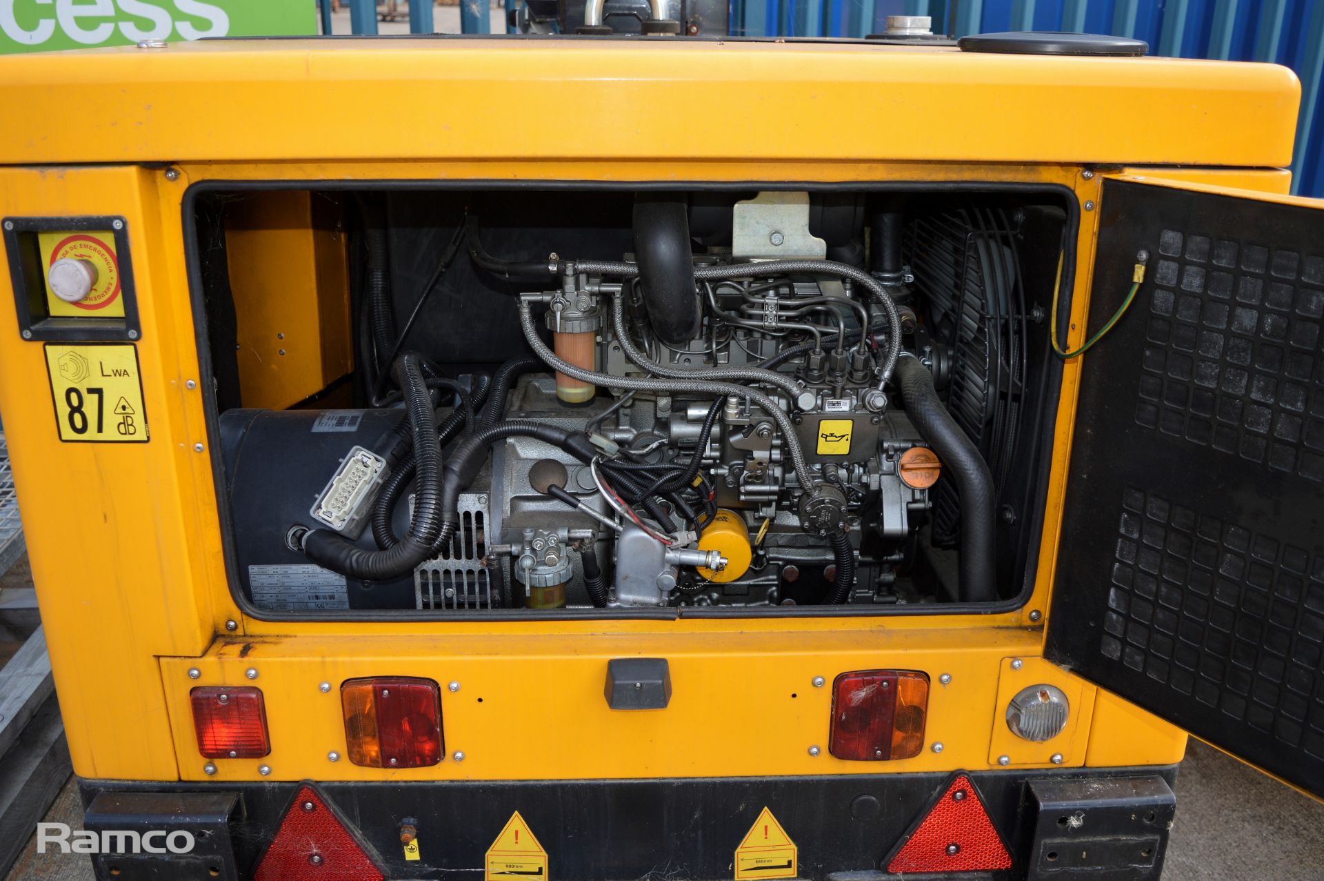 JCB Interhandler LT9 lighting unit trailered - 7Kva - Phase 1 - L240 x W120 x H200cm - Image 10 of 15