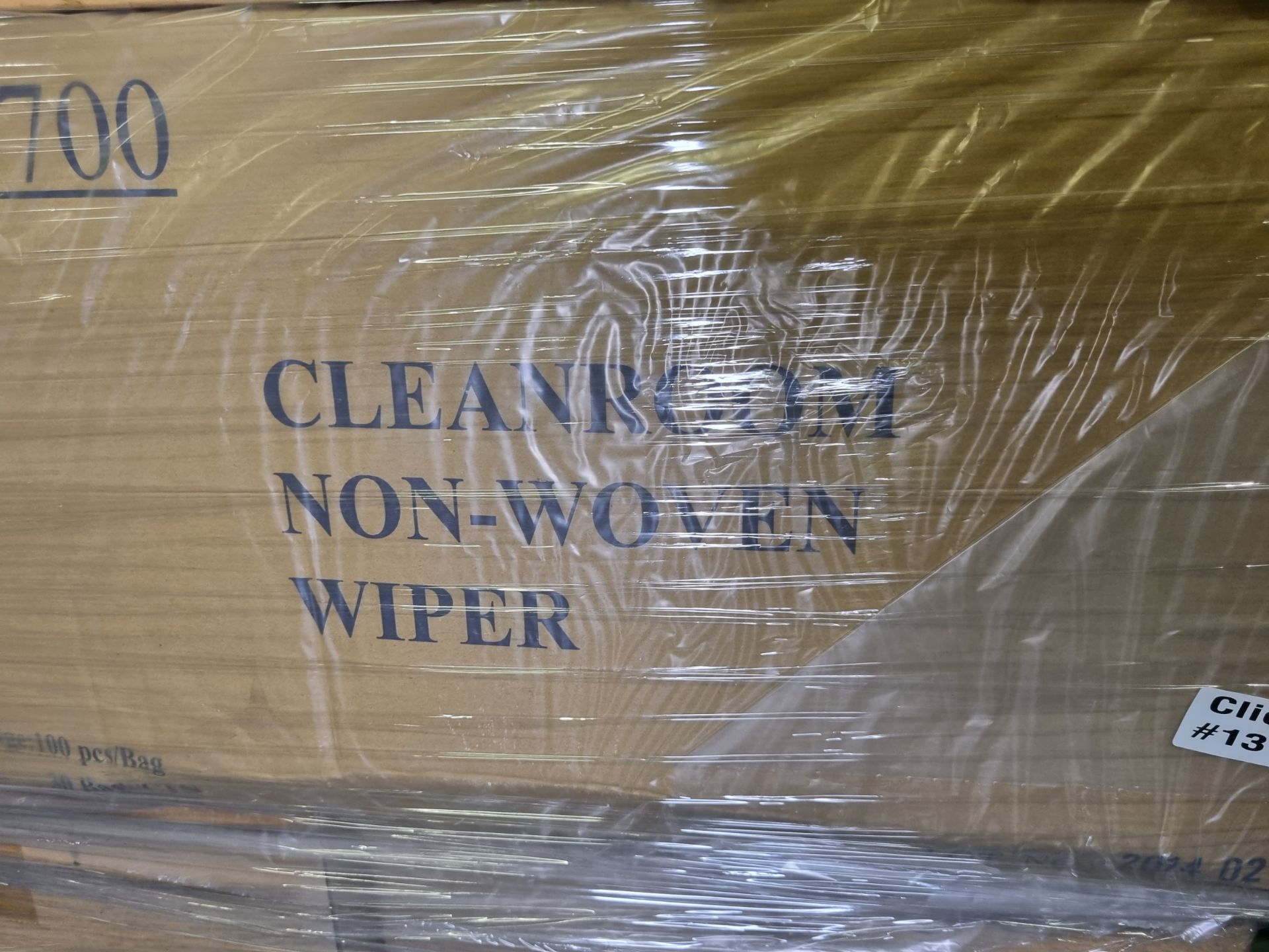 Cleanroom Non-woven wiper - 100 per bag - 30 bags per box - 20 boxes - Image 3 of 3