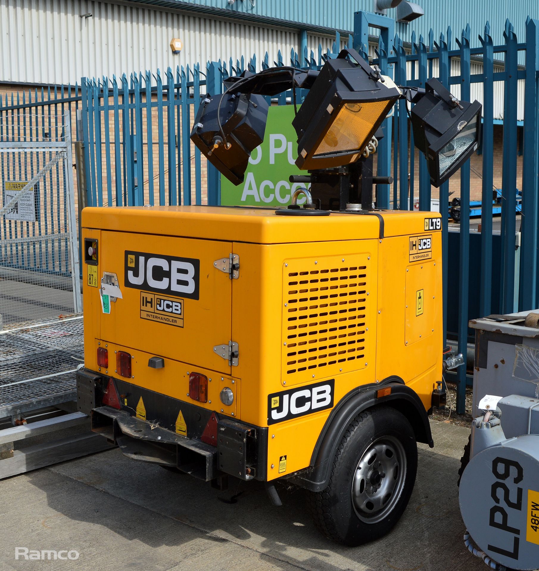 JCB Interhandler LT9 lighting unit trailered - 7Kva - Phase 1 - L240 x W120 x H200cm - Image 3 of 15