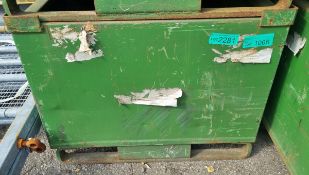 Green Box Stillage 835 x 710 x 615