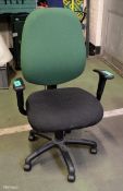 Office chair - swivel, wheeled - lumber adjustable - 67x60x110