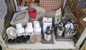 Kitchenware - cutlery and storage tubs