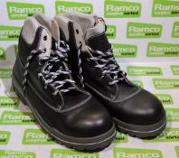 Uvex workwear boots size 11