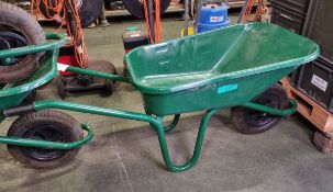 Walsall Metal standard wheelbarrow