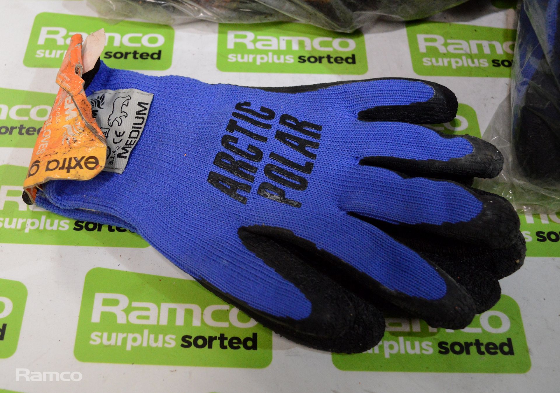 36 pairs of Green Jem Medium BLUE workwear gloves - Image 3 of 3