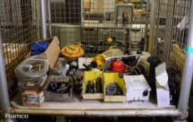 Mechanical / workshop tools - stands, hoses, oil cans