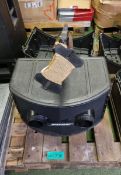 Bose 802 series 2 loud speaker with case and stand