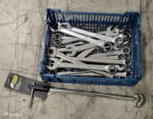 14x Combination Spanners & RAM Adjustable Basin Wrench