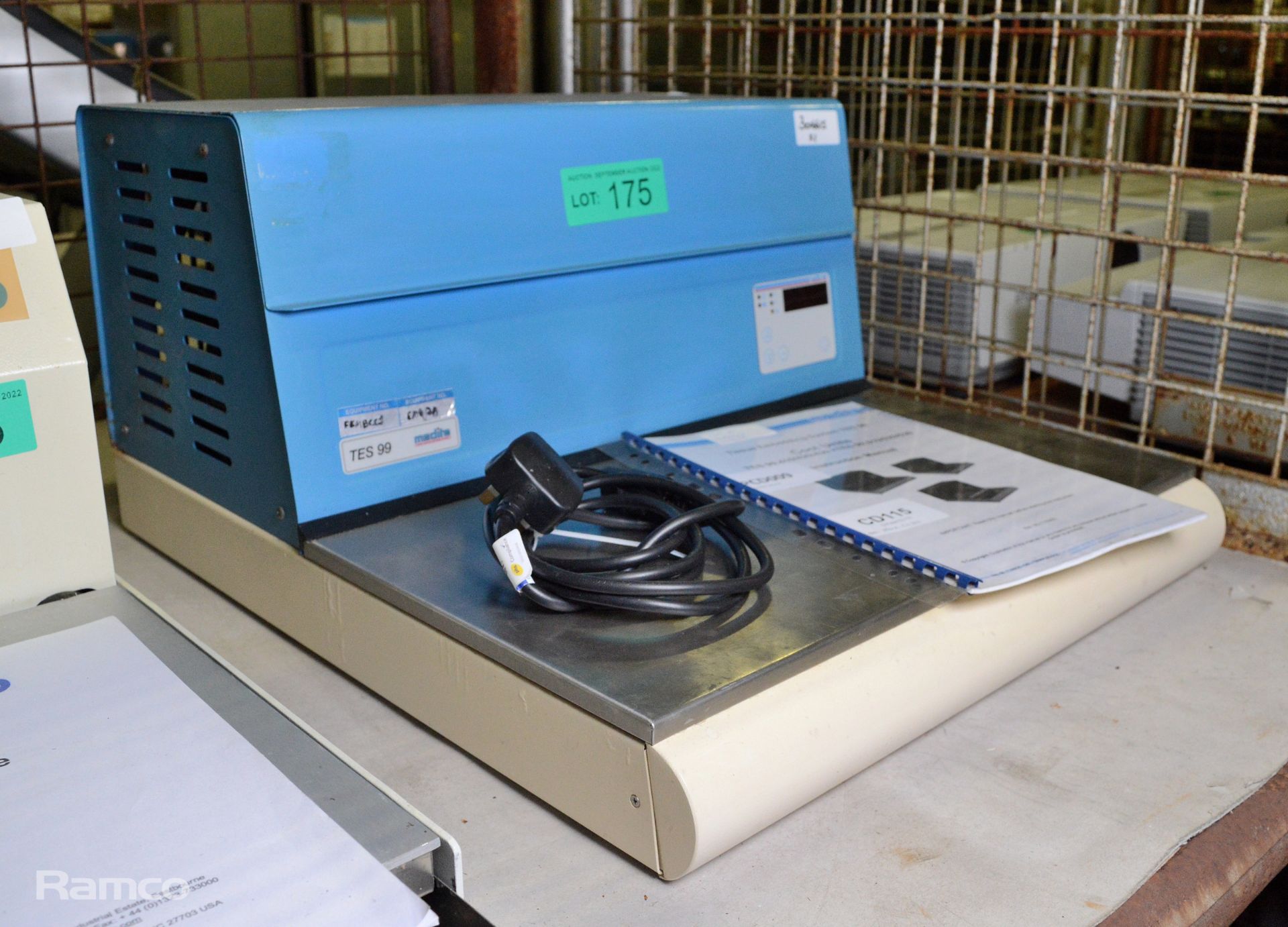 Medite Tes 99.410 Tissue embedding system 230V 50Hz - serial number 901 167 044C - Image 2 of 6