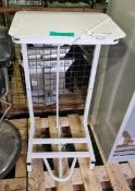 Waste bin frame - L43 x W31 x H80Cm