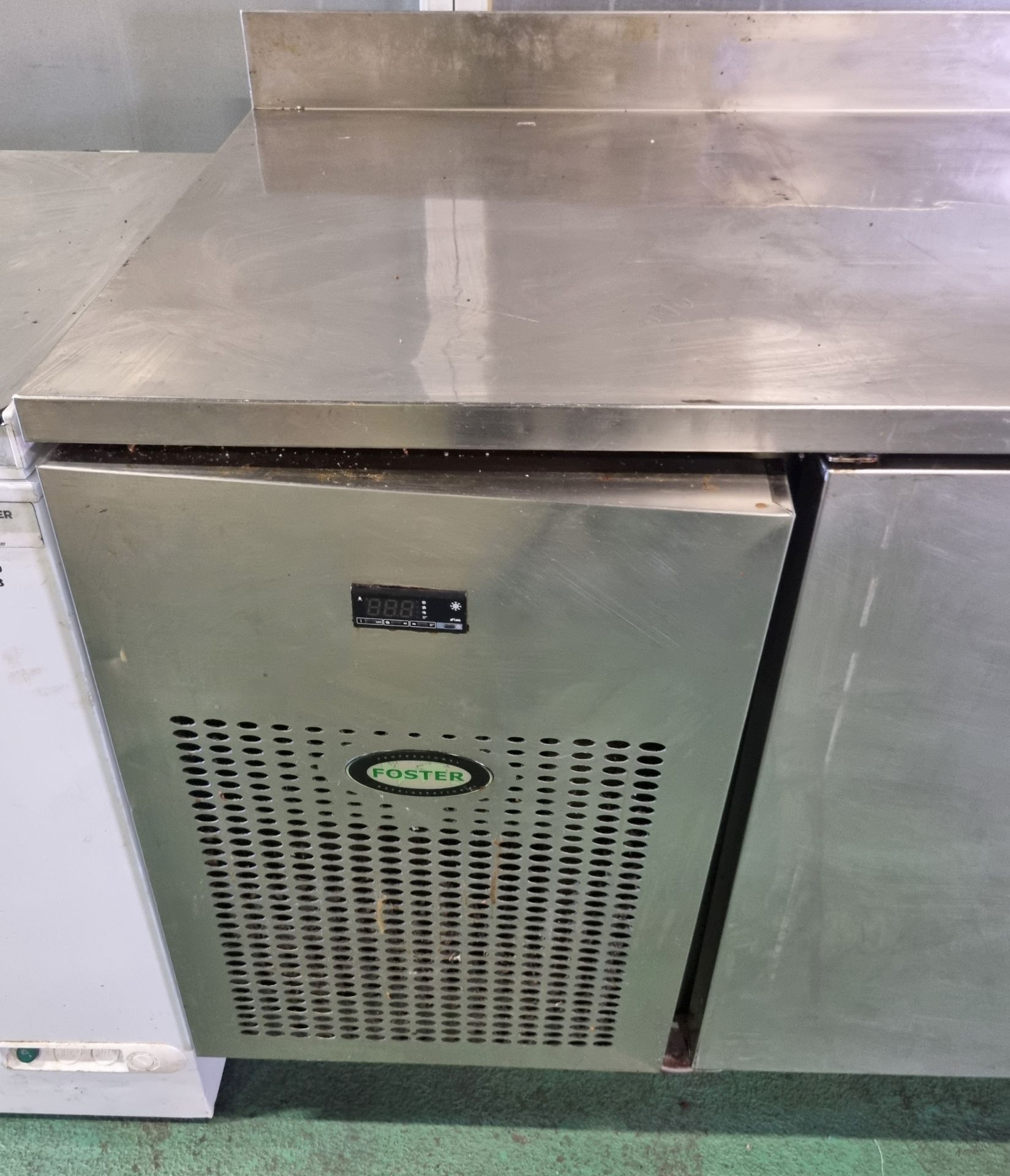 Foster Refrigerated Counter with Saladette 250 x 80 x 90cm - Image 3 of 3