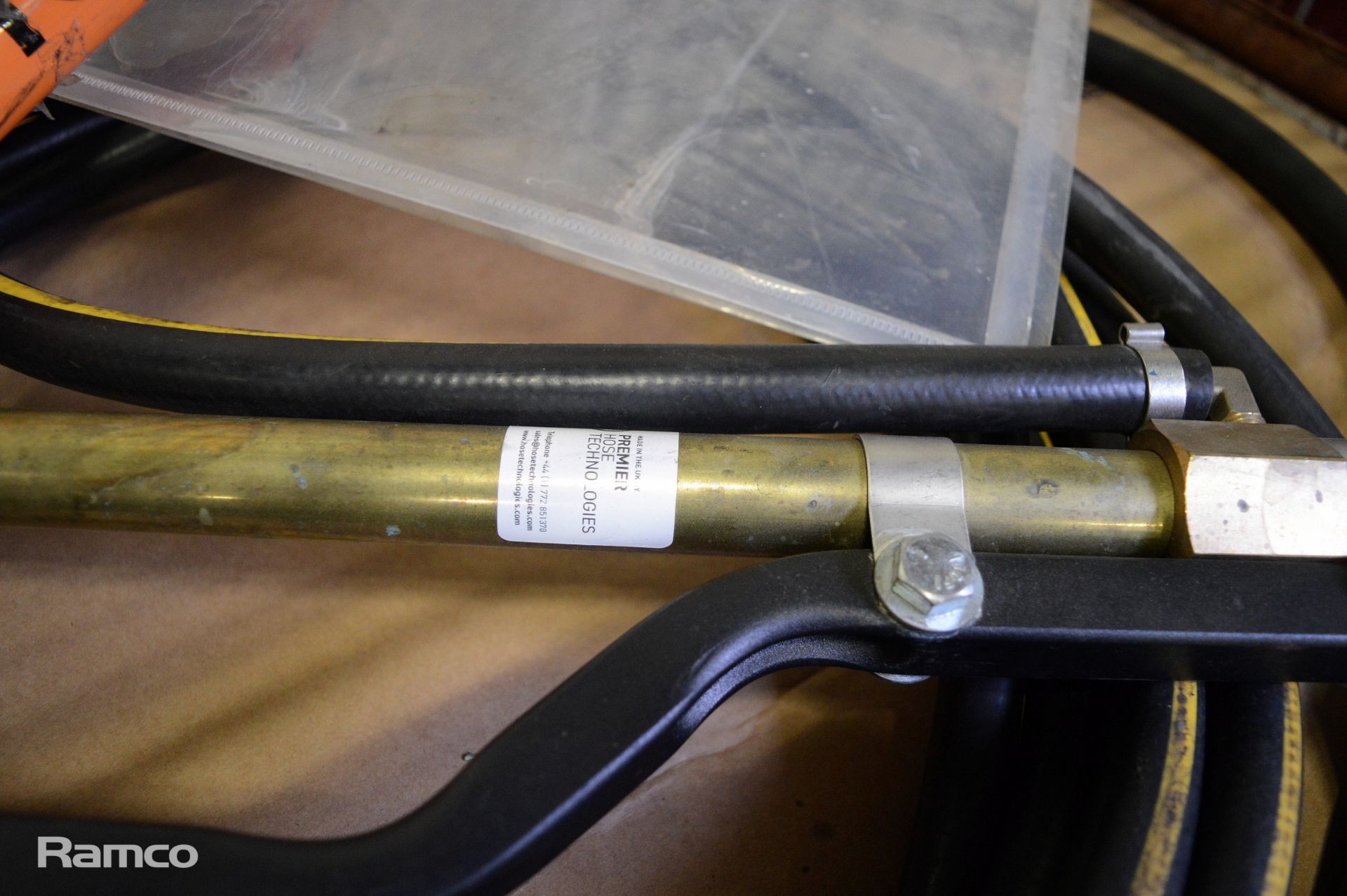 Sirus Black & Yellow 20 Bar 300 PSI Hose with Spray Nozzle and Intake - Image 3 of 5