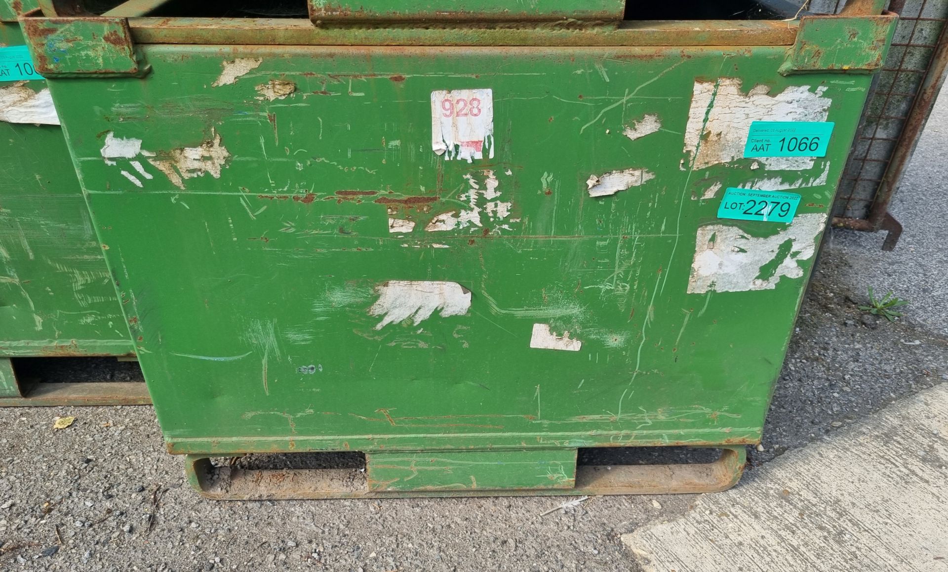 Green Box Stillage 835 x 710 x 615