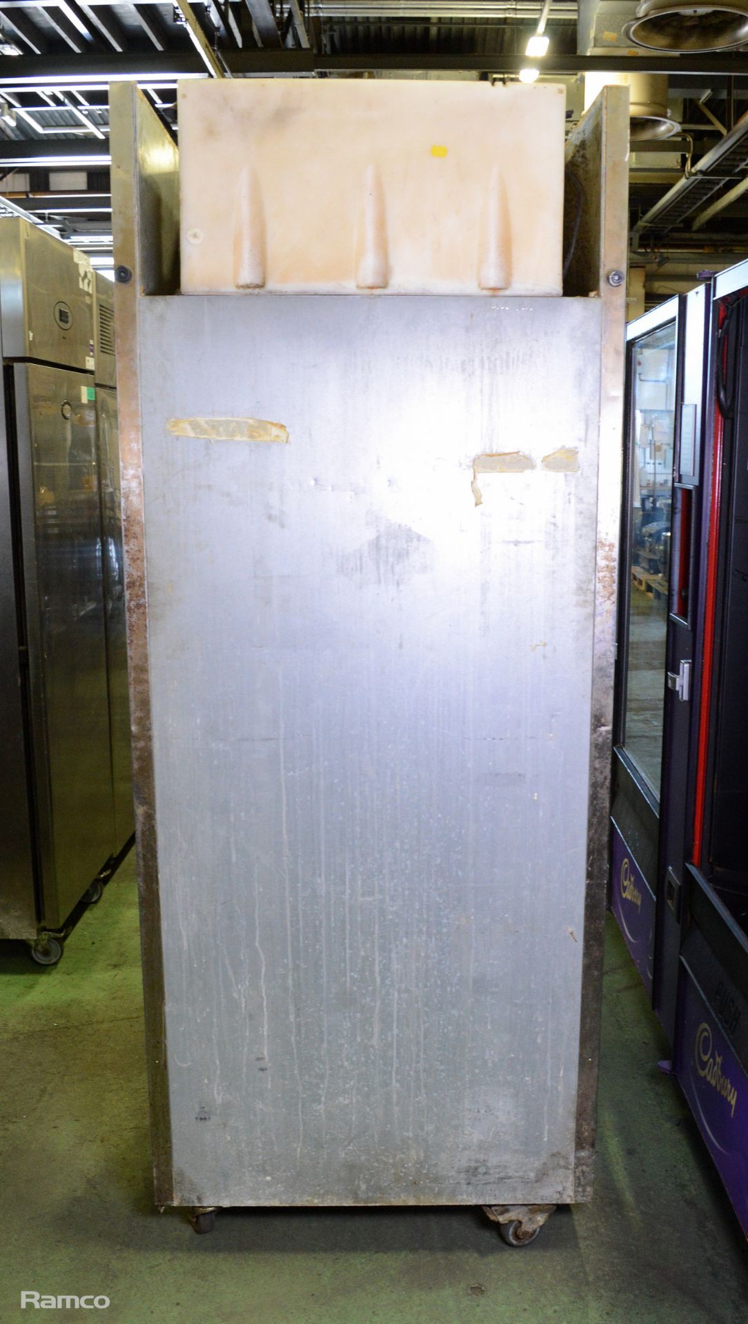 Foster EPROB600L Upright Freezer 80x70x210cm - Image 6 of 7