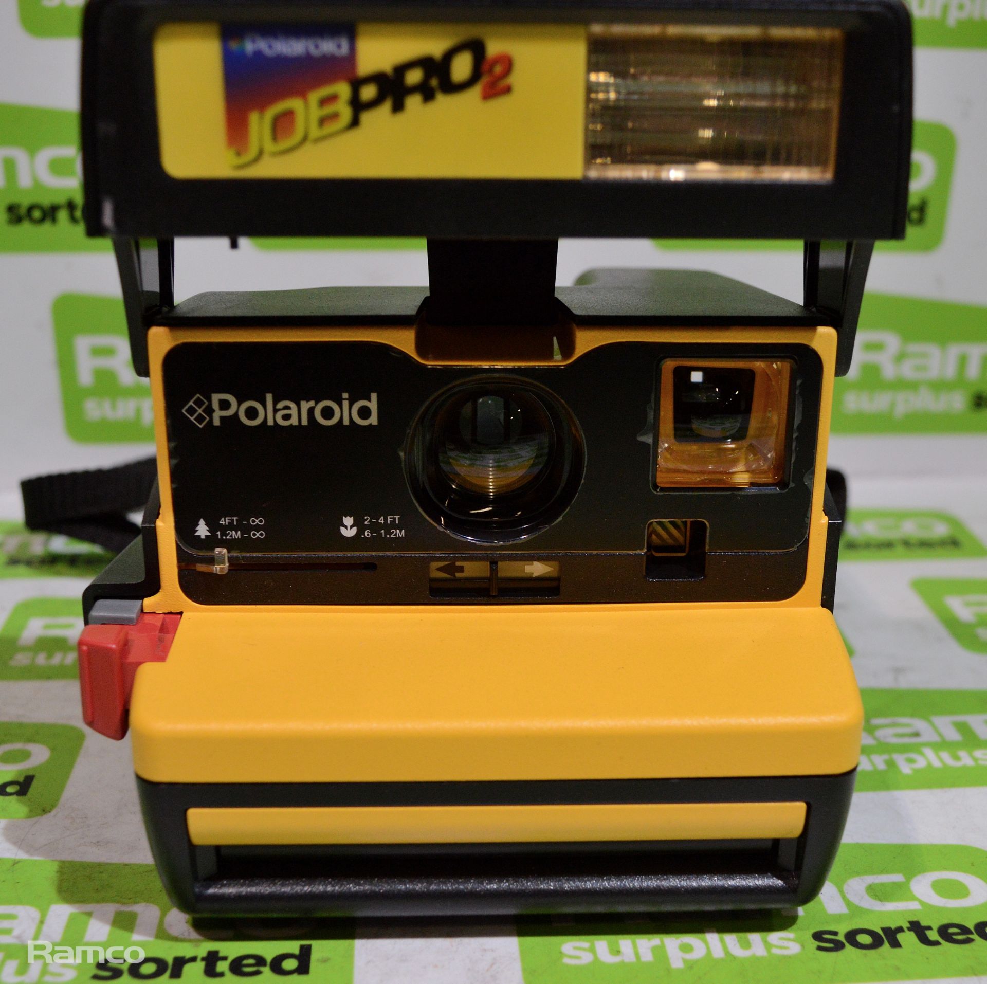 Polaroid 600 Camera with case - Image 3 of 6