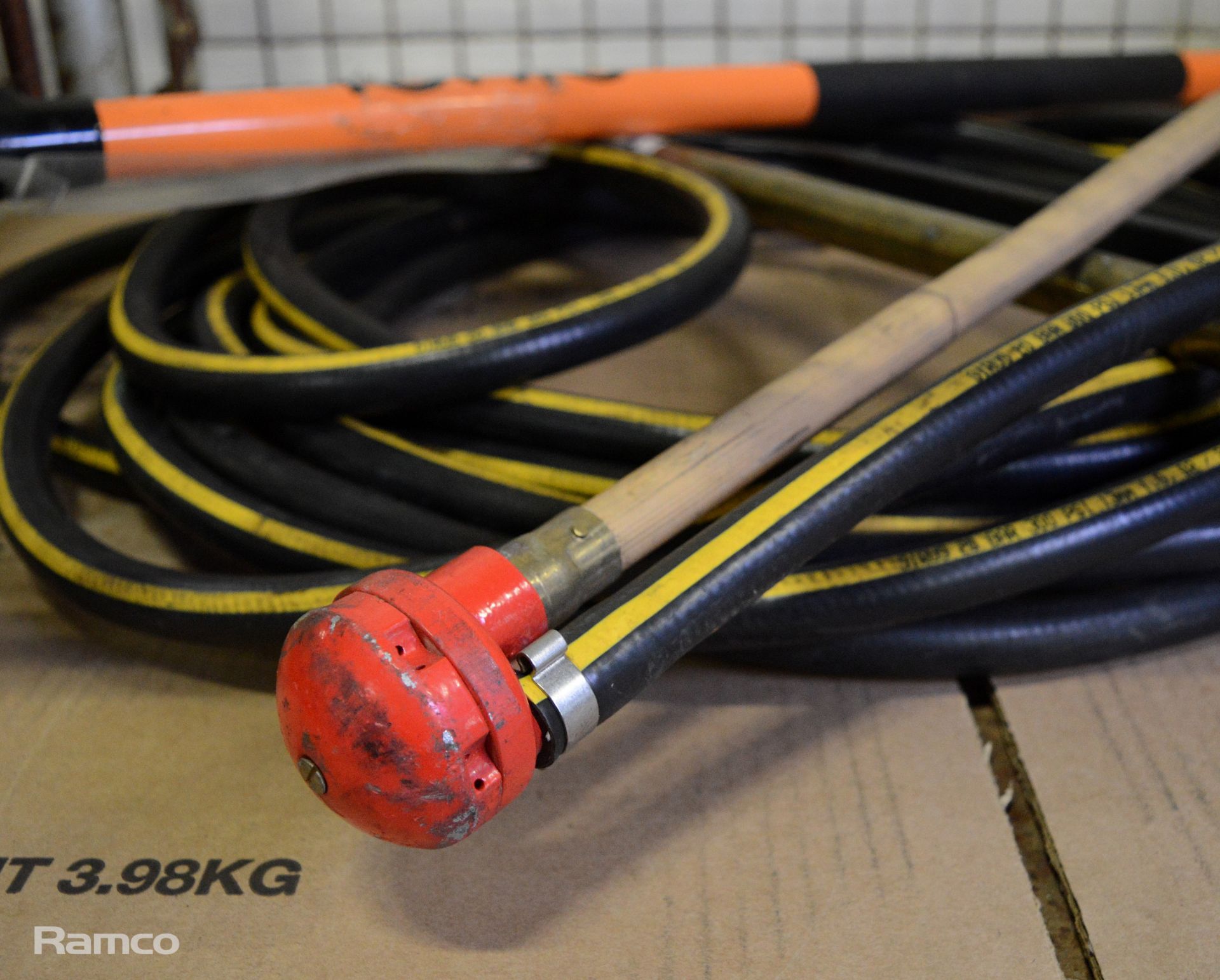 Sirus Black & Yellow 20 Bar 300 PSI Hose with Spray Nozzle and Intake - Image 5 of 5