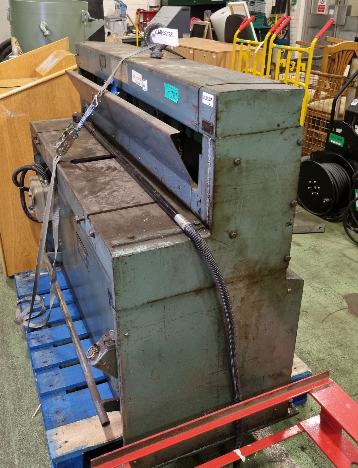 Kingsland Pedal Operated Metal Shearing Machine 140x70x120cm - Image 3 of 5