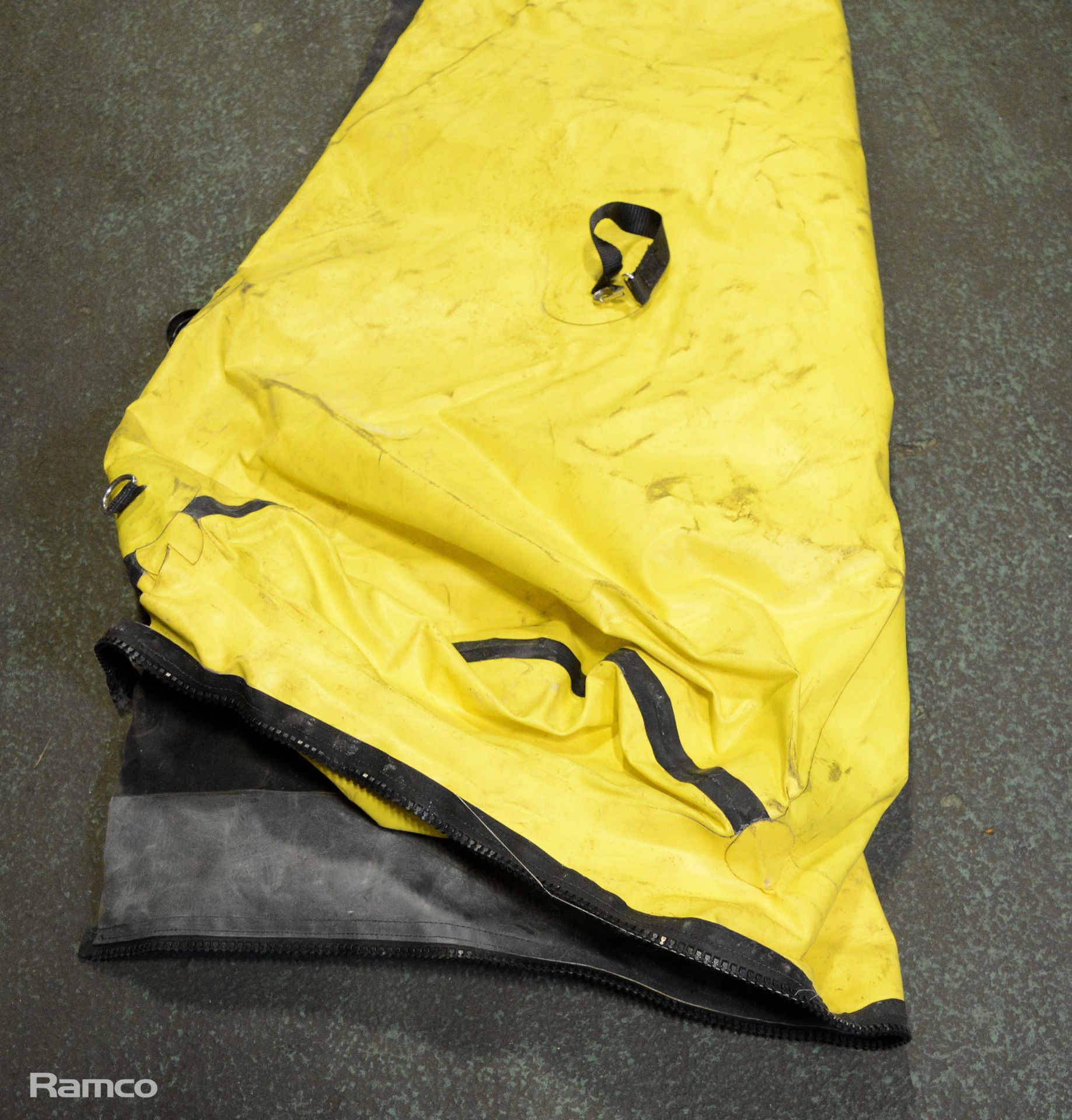 Rescue Floatation Device with 2 Inflatable Pockets - Overall Size: 320x140cm - Image 3 of 5