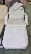 Adjustable massage table L 170 x W 78 x H 76 cm