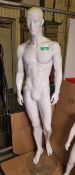 Mannequin - standing male