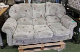 3 seater sofa - L1830 x D1000 x H900mm