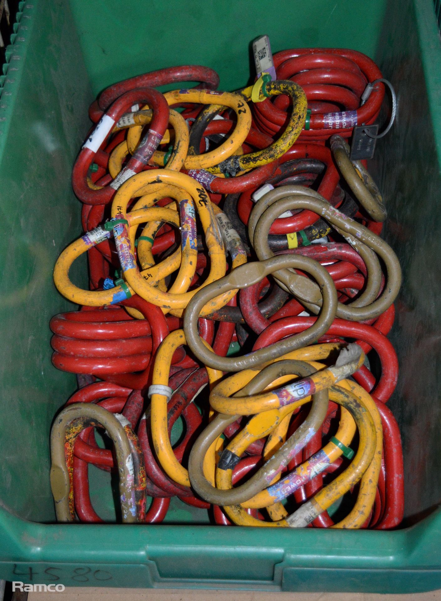 Lifting equipment - D-shackles, stack chain, metal rings - Image 2 of 6