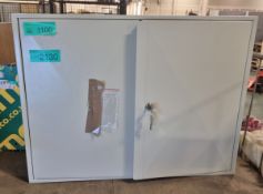 Steel lockable cabinet with key - 730 x 200 x 555