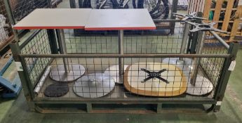 Assorted round / square single tables