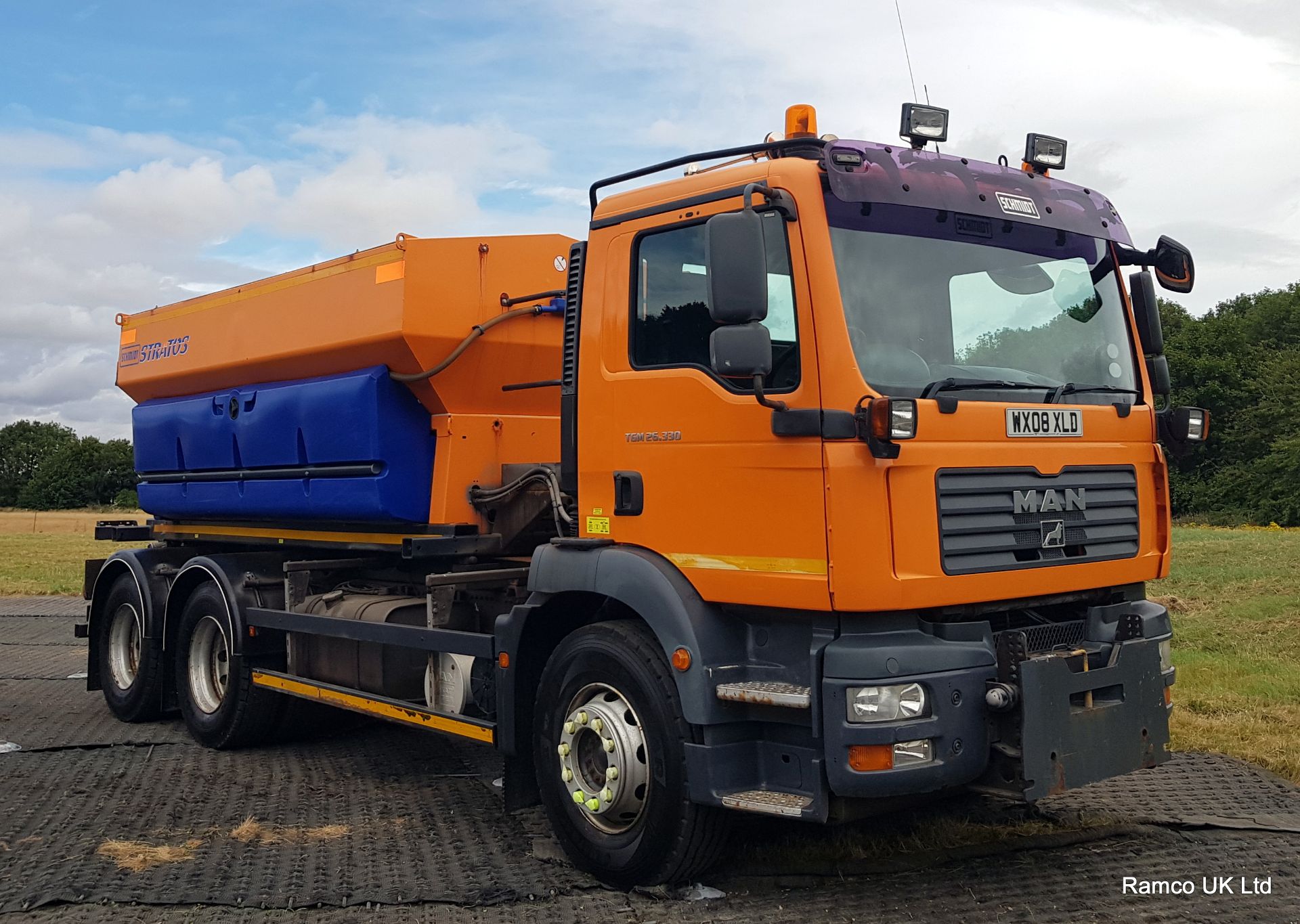 2008 (reg WX08 XLD) MAN TGM 26.330 6x4 with Schmidt Stratos 9m3 pre-wet gritter mount.