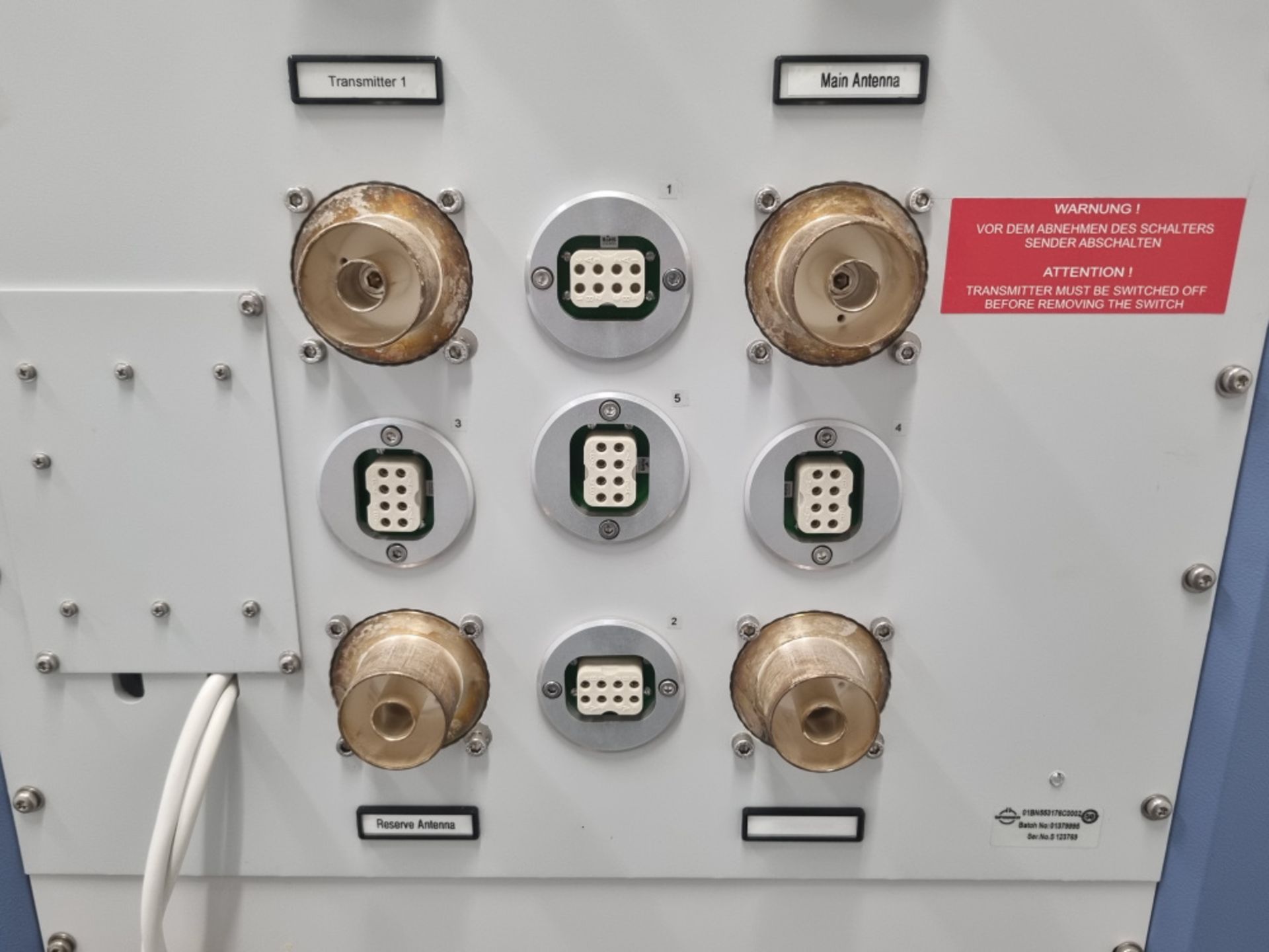 Rohde & Schwarz Racking Tower (KG842LX) with Spinner 01BN553176C0002 Transmitter & Spinner 01 BN 553 - Image 5 of 24