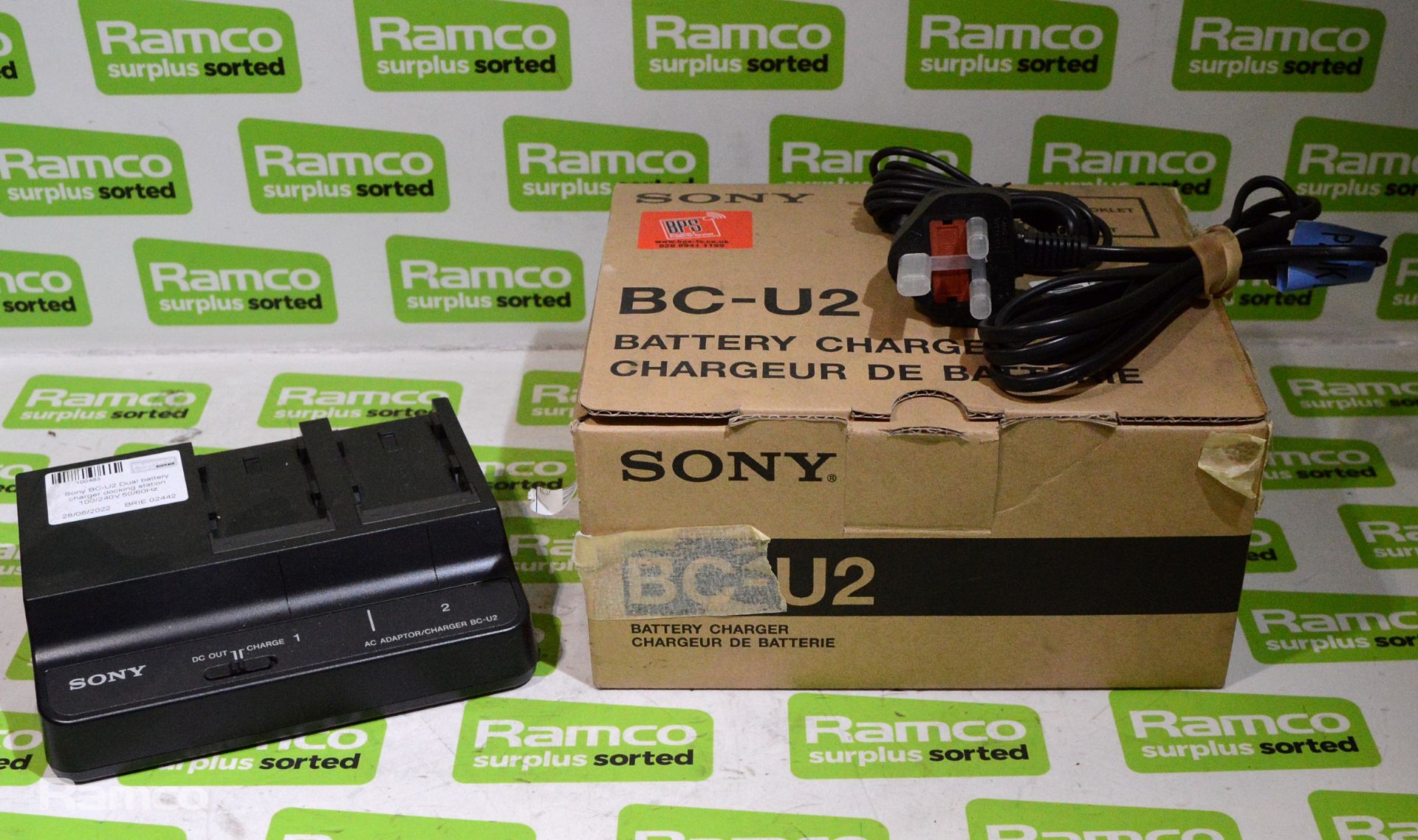 Sony BC-U2 Dual battery charger docking station 100/240V 50/60Hz