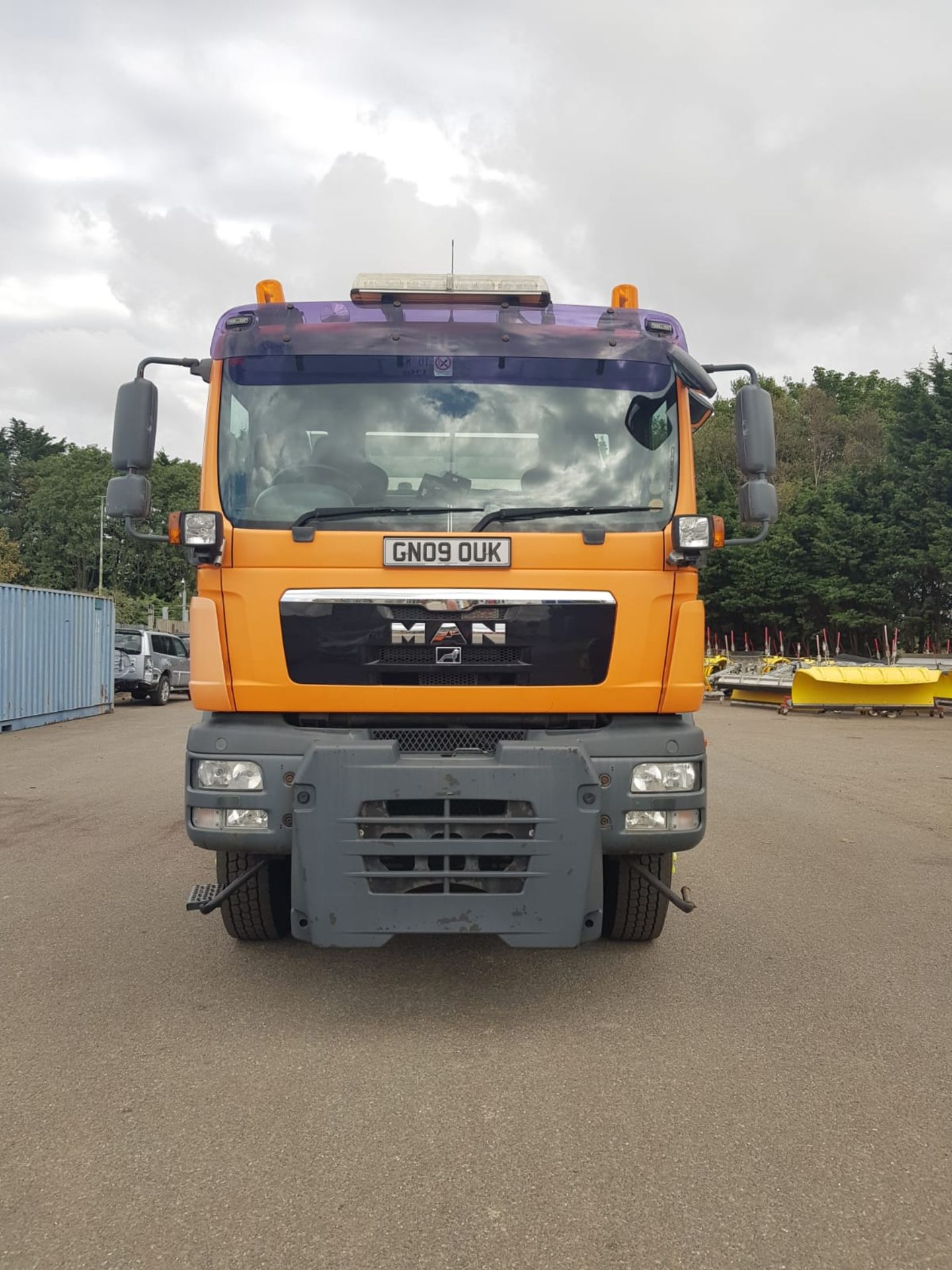 MAN 2009 (reg GN09 OUK) TGM 18.280 4x4 with ROMAQUIP pre-wet gritter mount. - Image 8 of 23