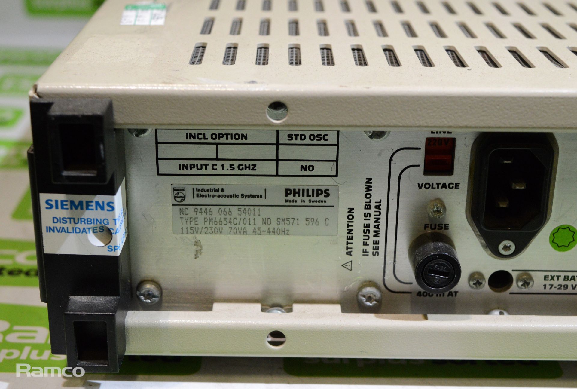 Fluke and Philips PM 6654C Programmable High Resolution Timer/Counter - Image 4 of 4