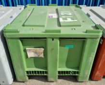 Plastic storage bin & lid - L120 x W100 x H83cm - green