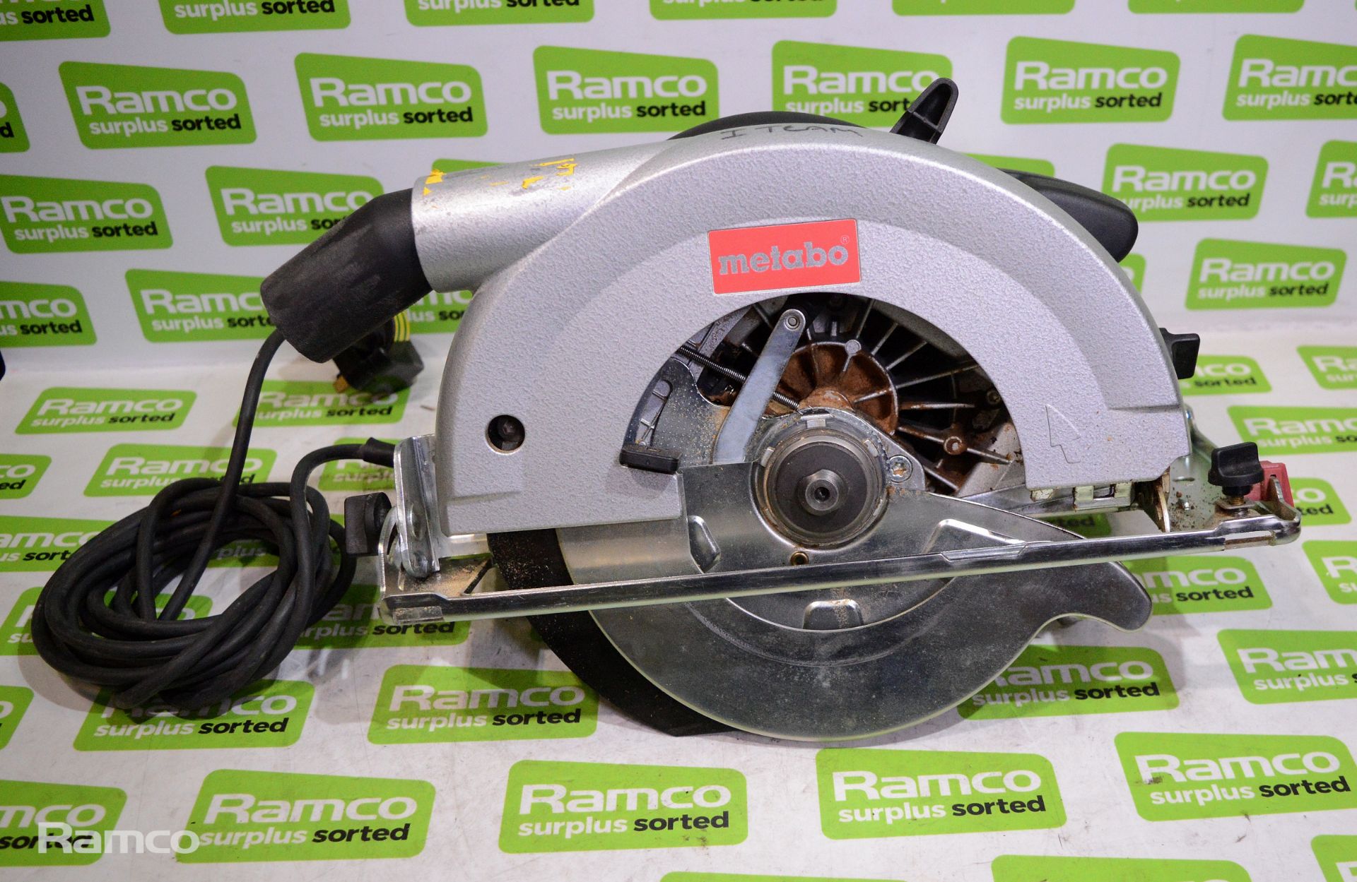 Metabo KSE 68 plus electric circular saw with case - 240v - Image 3 of 5