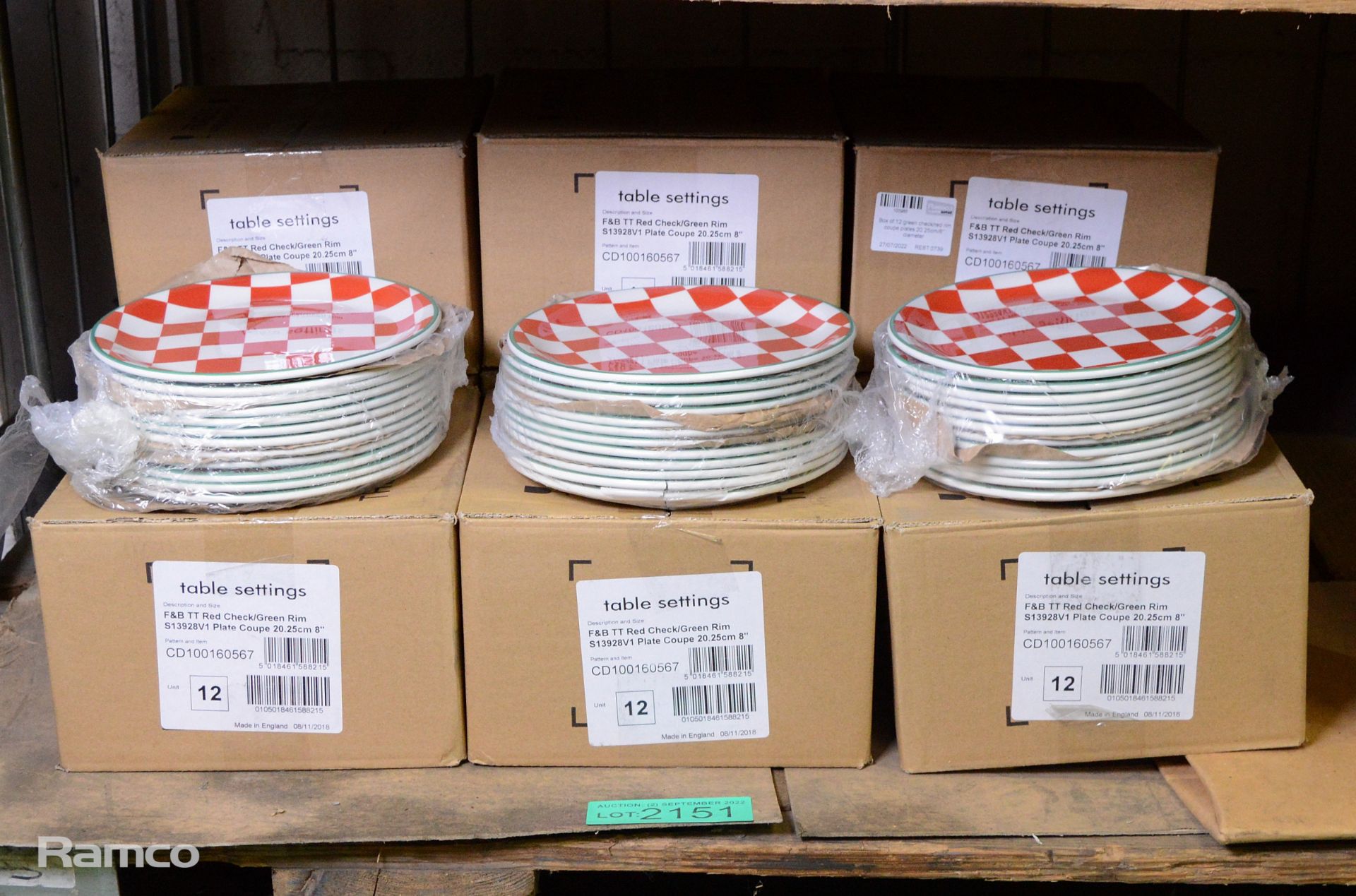 9x Boxes of 12 red check/green rim coupe plates 20.25cm/8" diameter