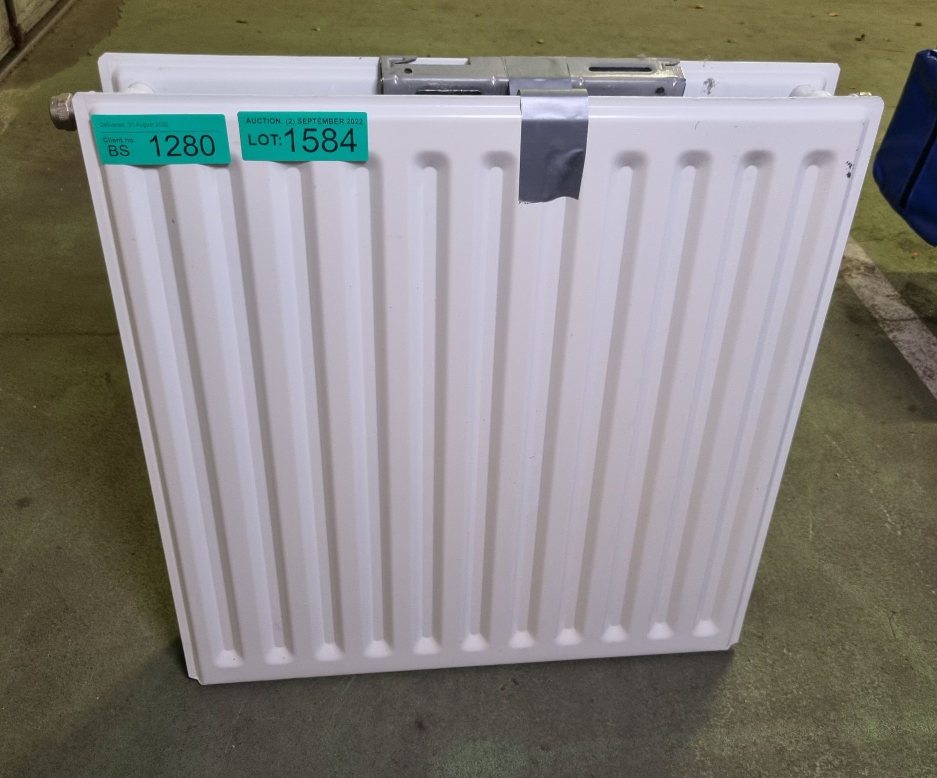 Double Radiator - White - 600 x 600mm