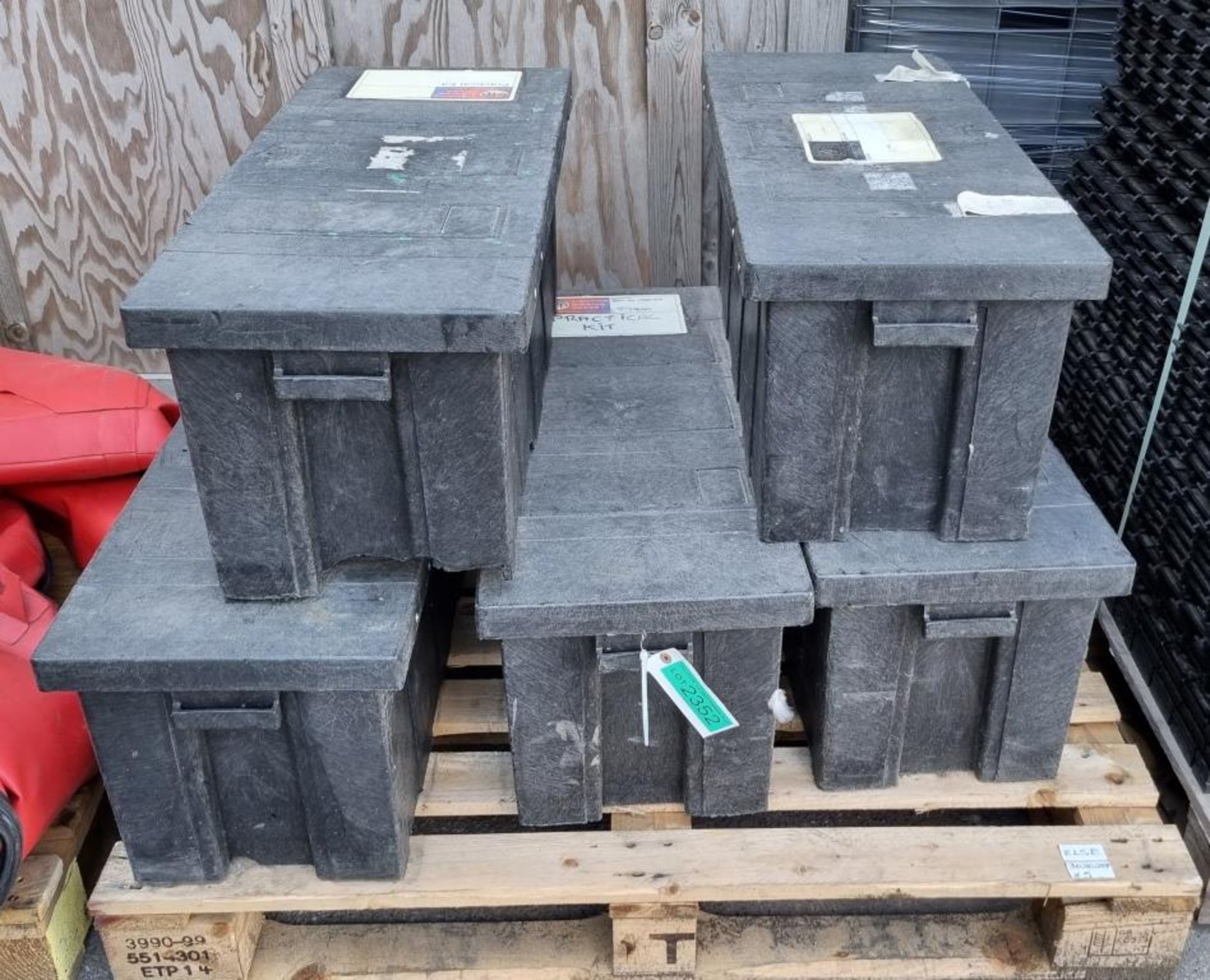 5x Black plastic storage boxes - L87 x W58 x H27cm