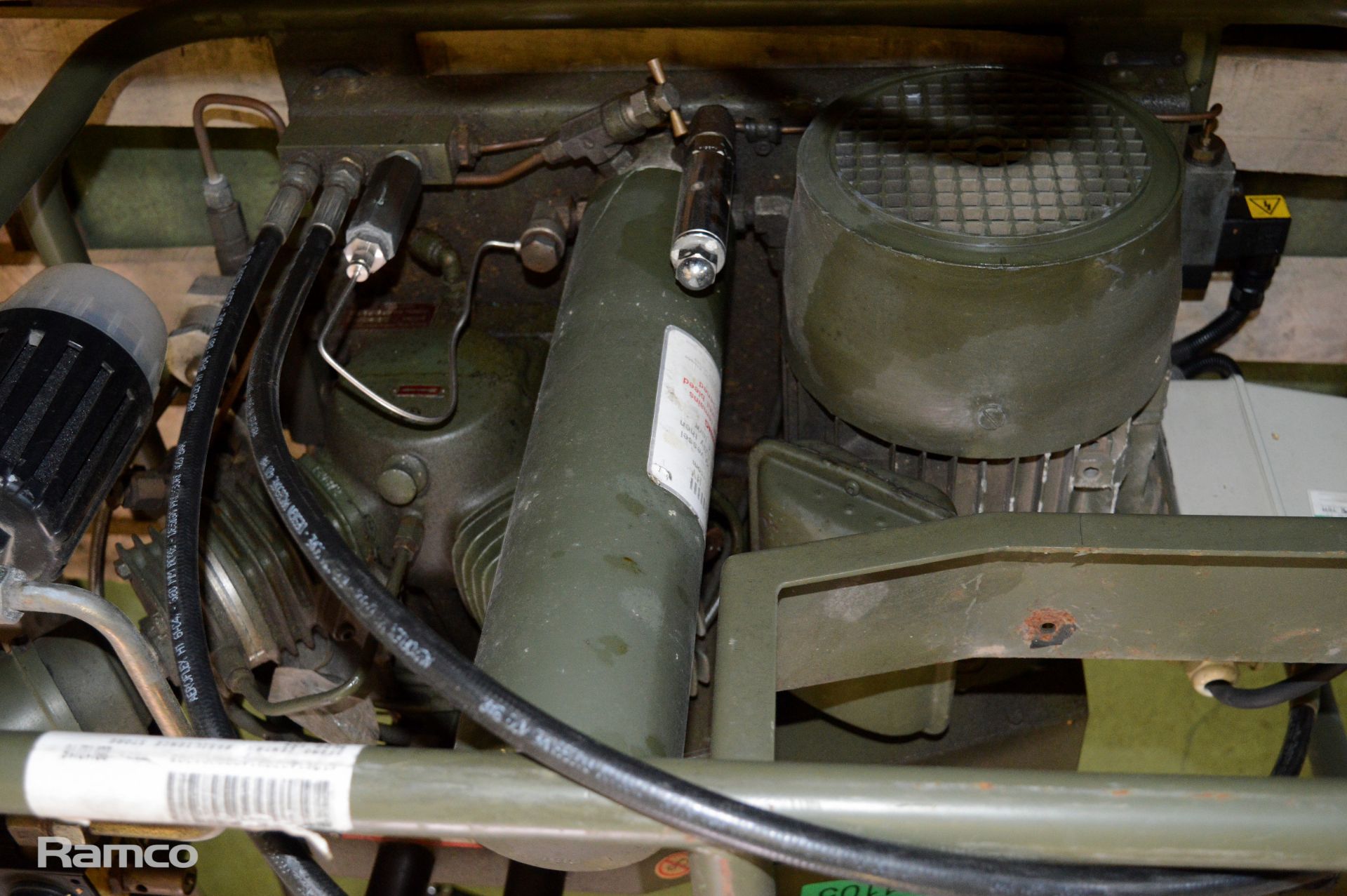 Hamworthy Belliss & Morcom breathing air compressor - Image 6 of 8