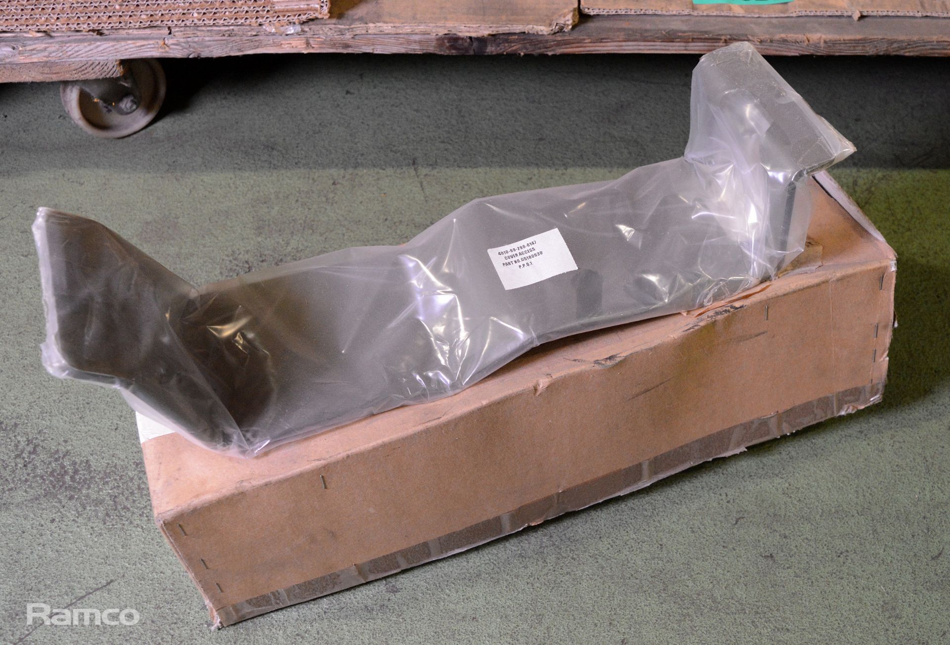 Flexi Exhaust, Metal Cover Access, Vehicle Bracket, Round Tumble Dryer Kit, Safety Glass Plates - Image 4 of 11