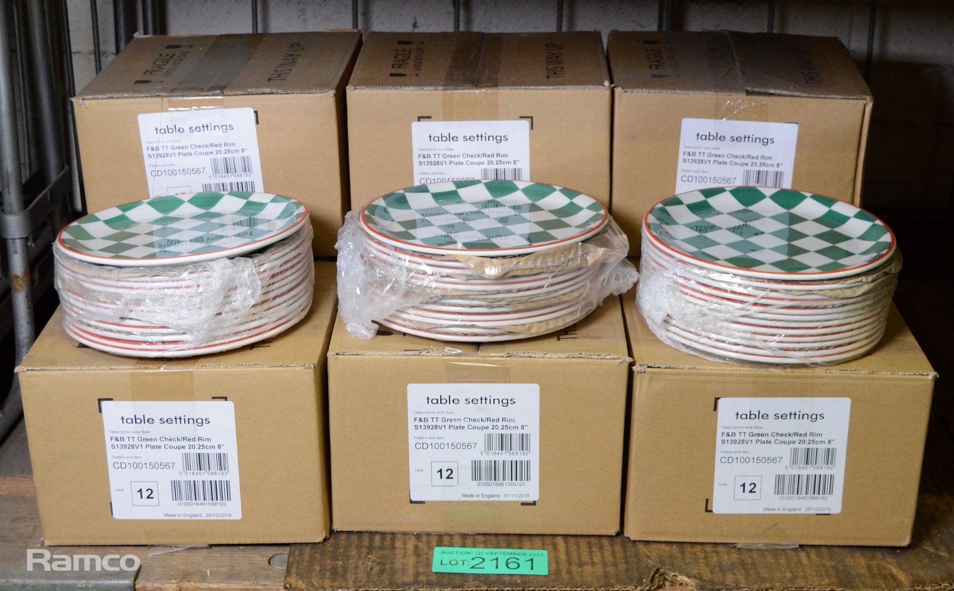 9x Boxes of 12 green check/red rim coupe plates 20.25cm/8" diameter