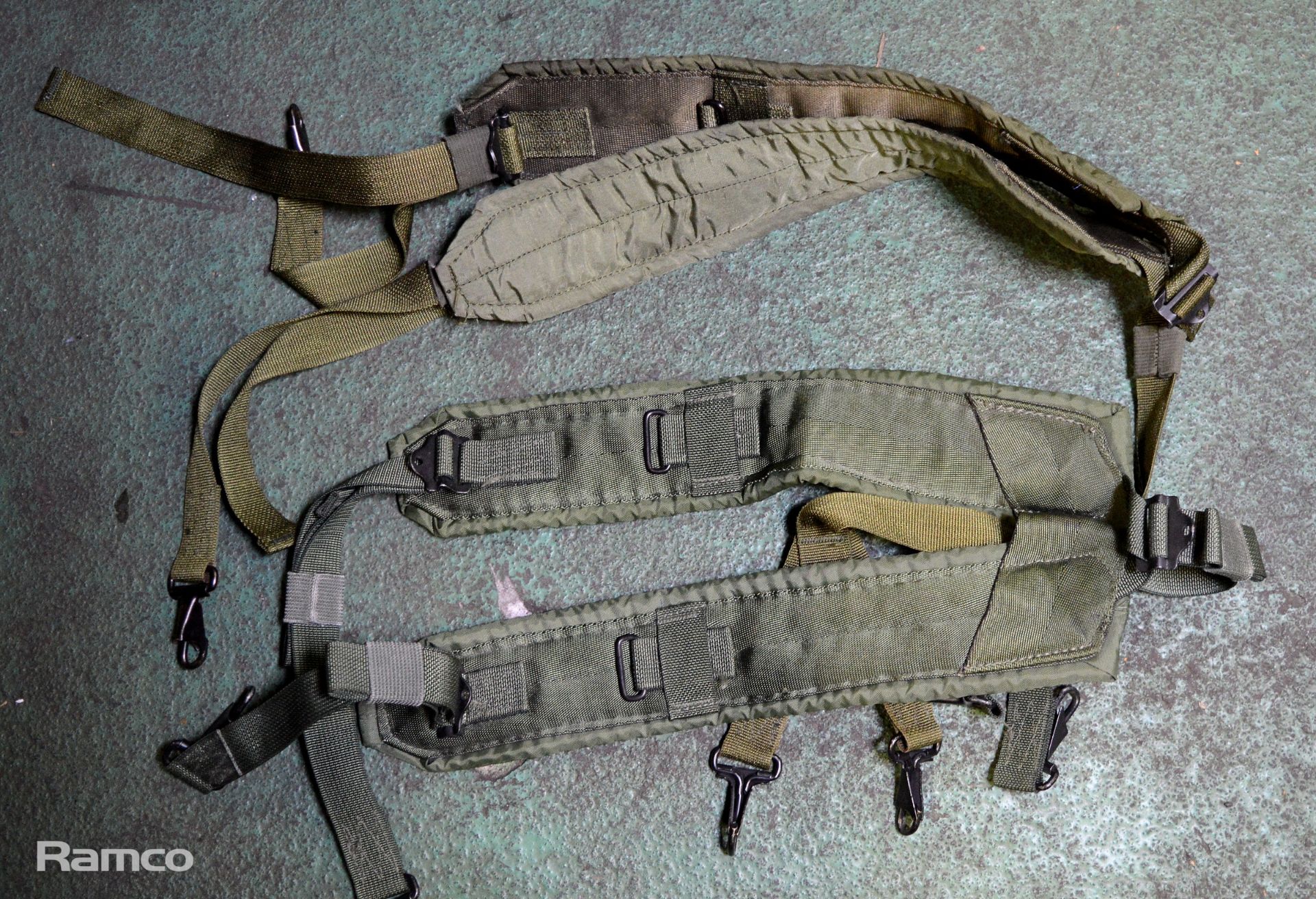 17x Suspenders, Individual Equipment belt - Image 3 of 3