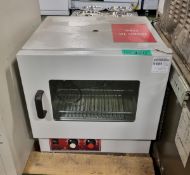 Genlab MINI/30/SS/VIS incubator