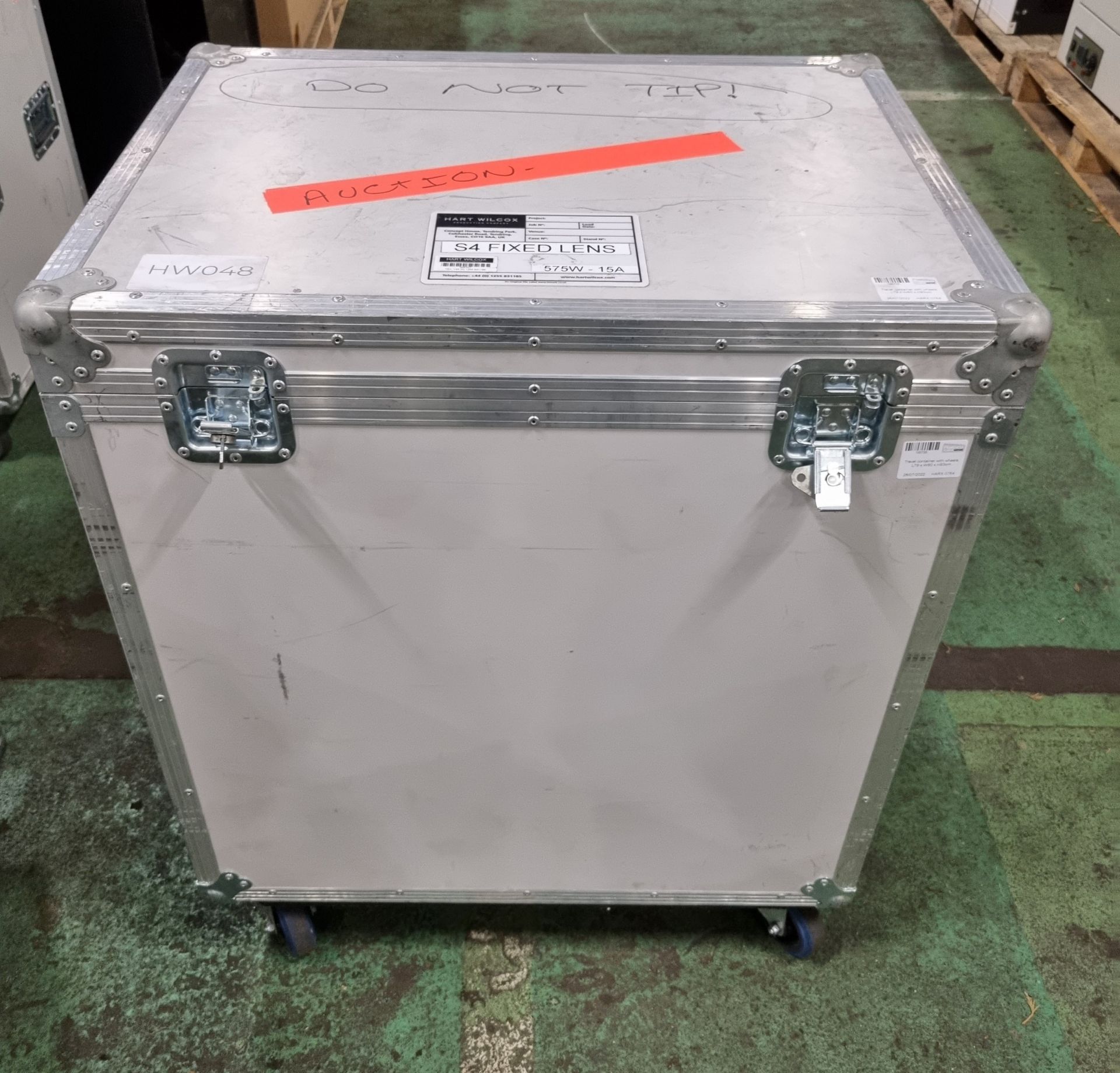 Flight Case with wheels. L79 x W60 x H93cm