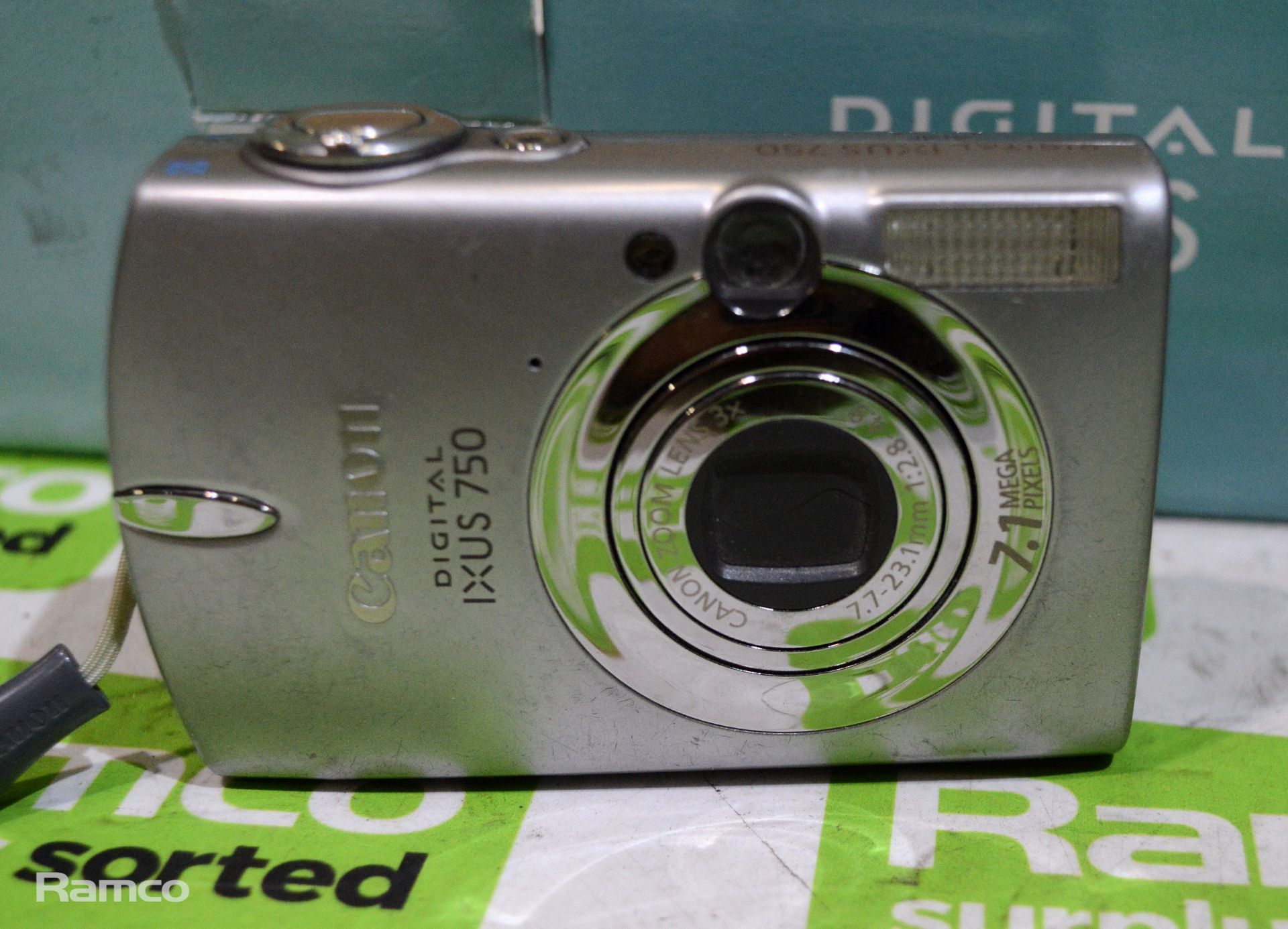 Canon IXUS 750 Digital camera, Olympus C-350 Zoom Digital camera - Image 4 of 5