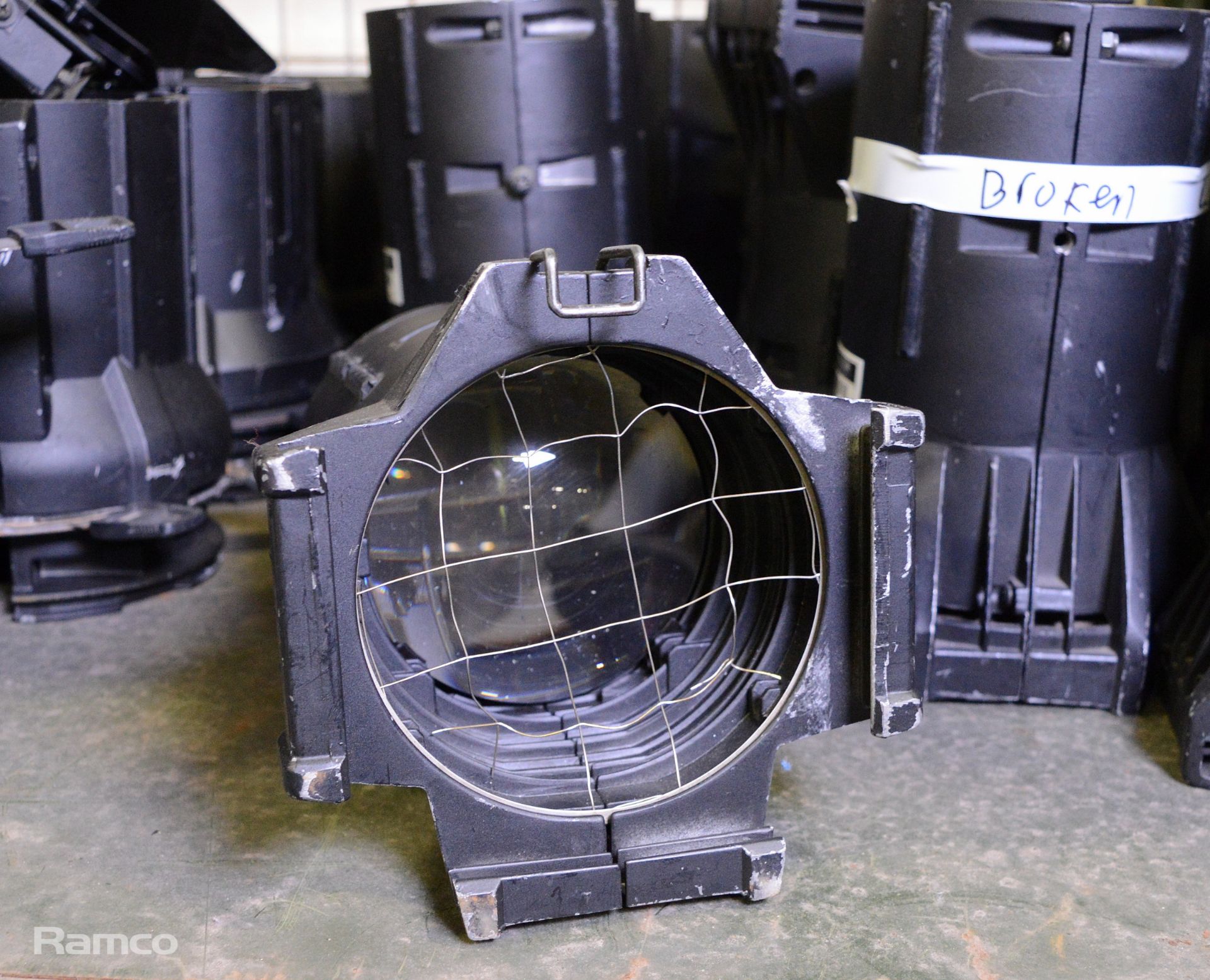 ETC Source Four Ellipsoidal 750 Luminaire Covers & Lens angle unit spares or repair - Image 7 of 8