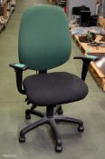 Office chair - swivel, wheeled - lumber adjustable - 67x60x110