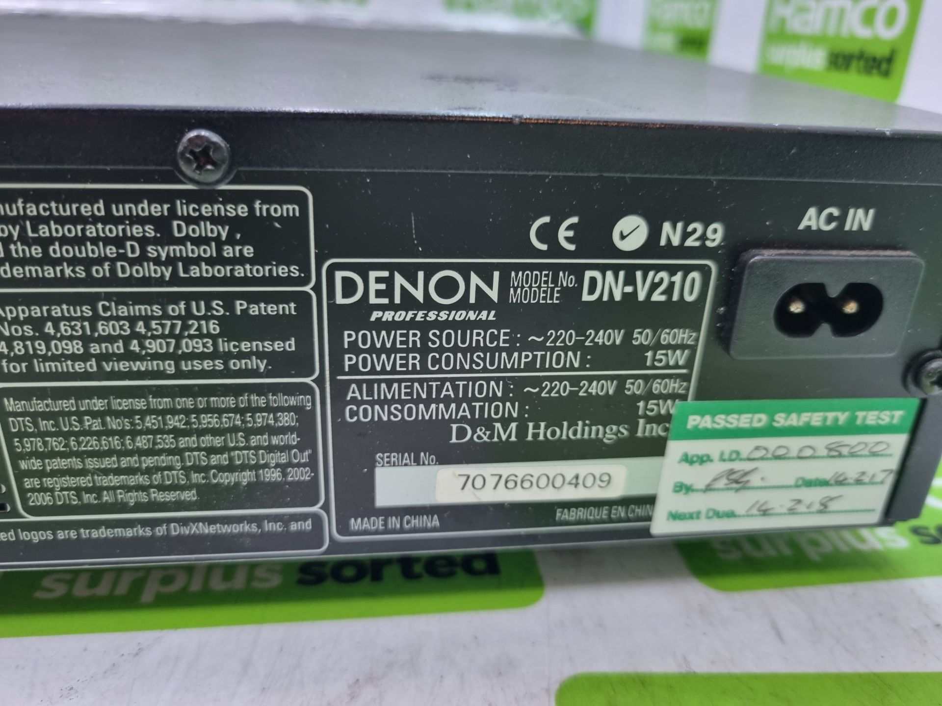 Denon DN-V210 Professional DVD player with progressive scan. 250V L48 x W35 x H9cm - Image 4 of 5