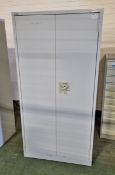 Emergent Crown lockable with key metal cabinet with 3 shelves - 92x46x184cm