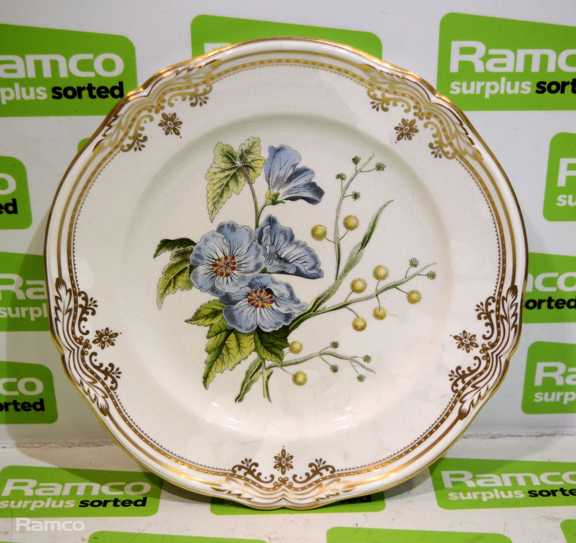 Decorative plates & dishes, 7x Decorative plates, Withernsea decorative vase - Image 4 of 12